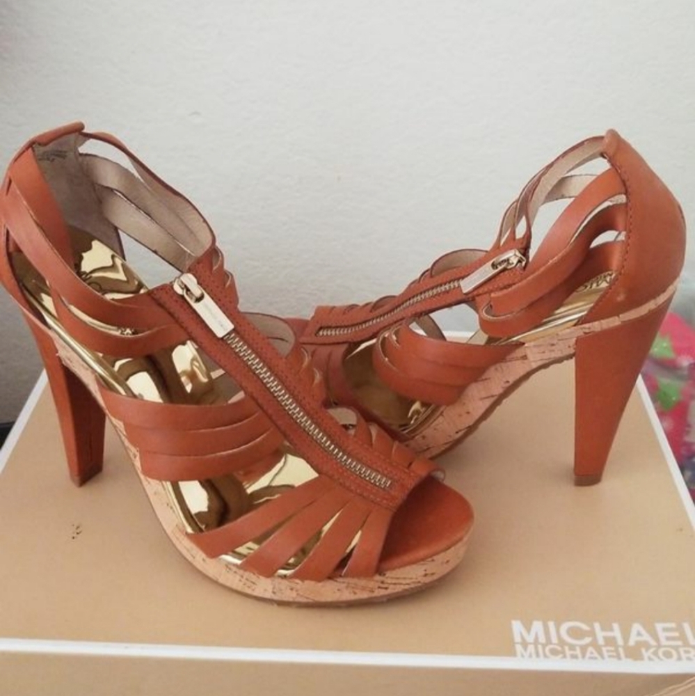 Michael Korea Tan High Heels 8.5 New in Box